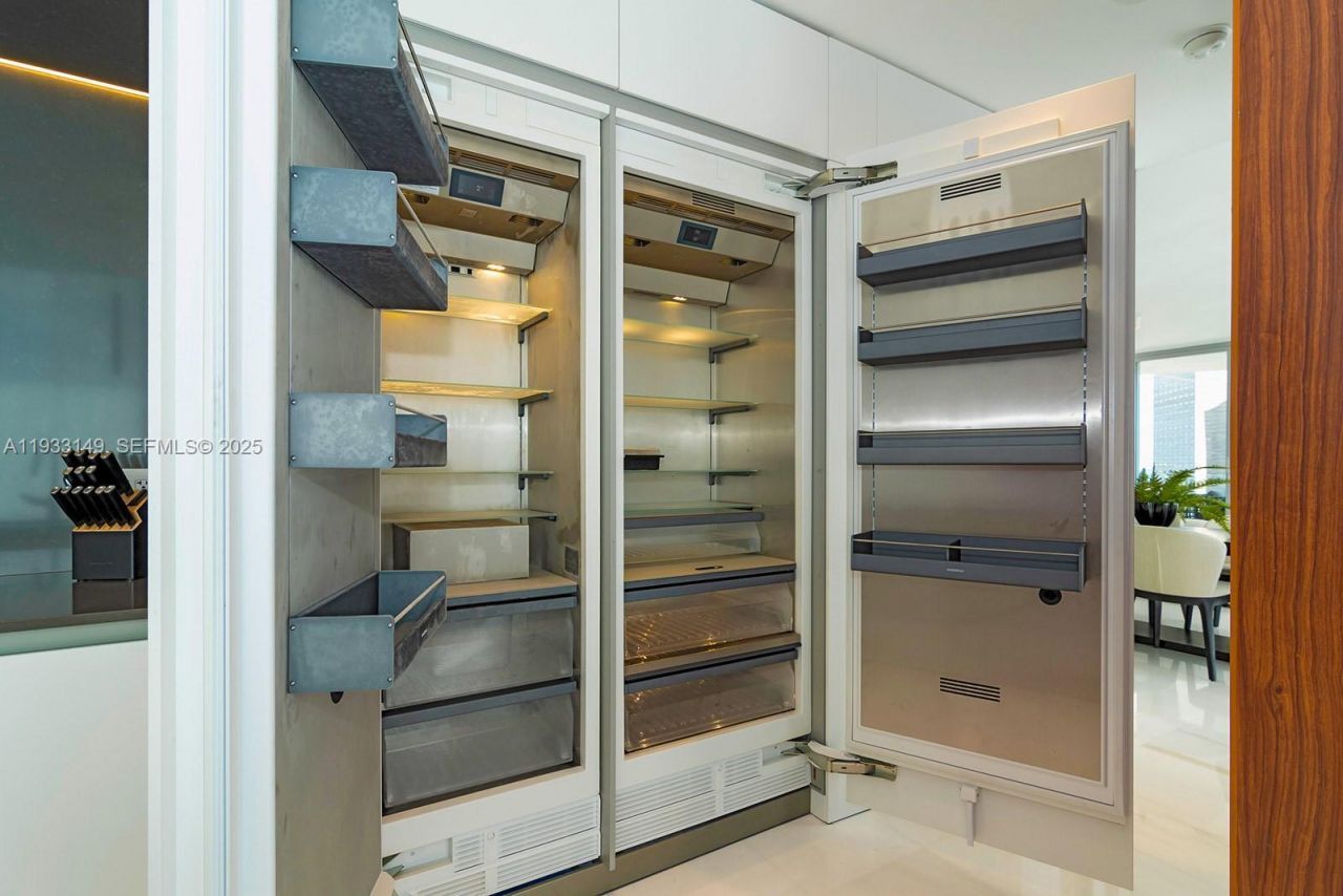 300 Biscayne Blvd Way, Unit 1901, Miami, FL 33131 Photo