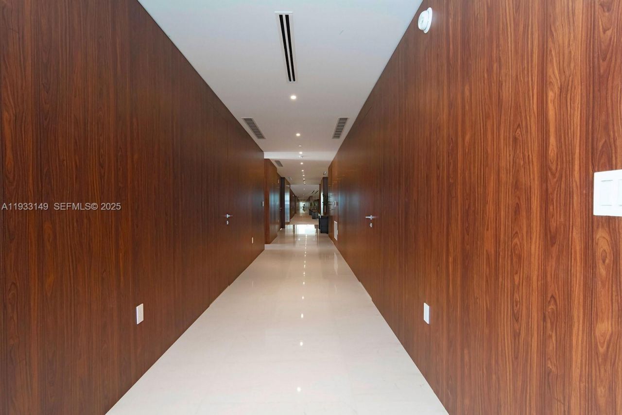 300 Biscayne Blvd Way, Unit 1901, Miami, FL 33131 Photo