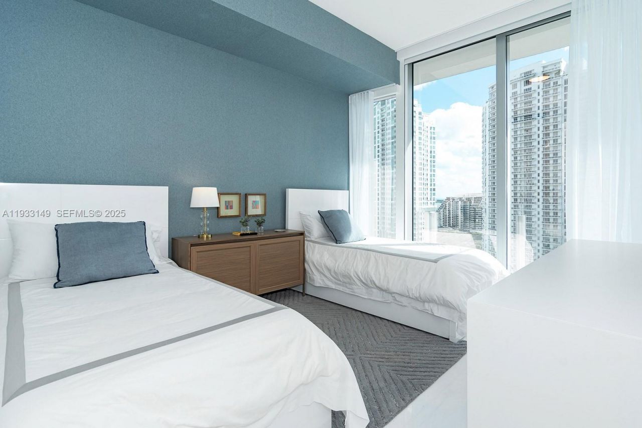 300 Biscayne Blvd Way, Unit 1901, Miami, FL 33131 Photo