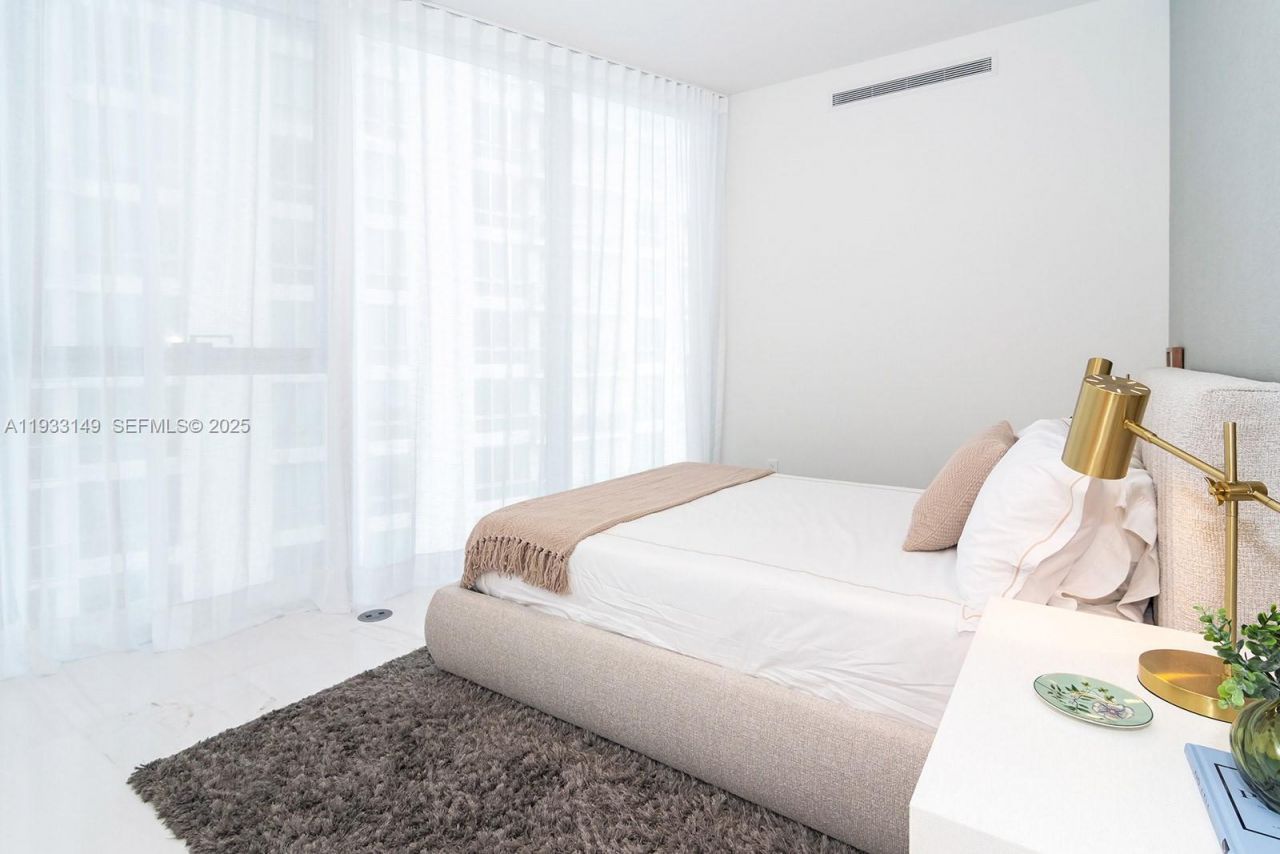 300 Biscayne Blvd Way, Unit 1901, Miami, FL 33131 Photo