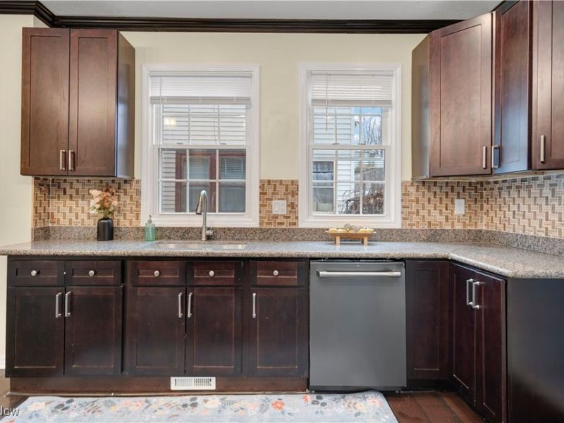 1438 W 116th Street, Cleveland, OH 44102 Photo 19