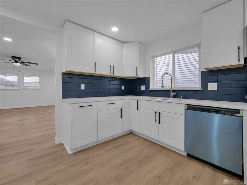 709 N Eppington Drive, Dayton, OH 45426 Photo 10