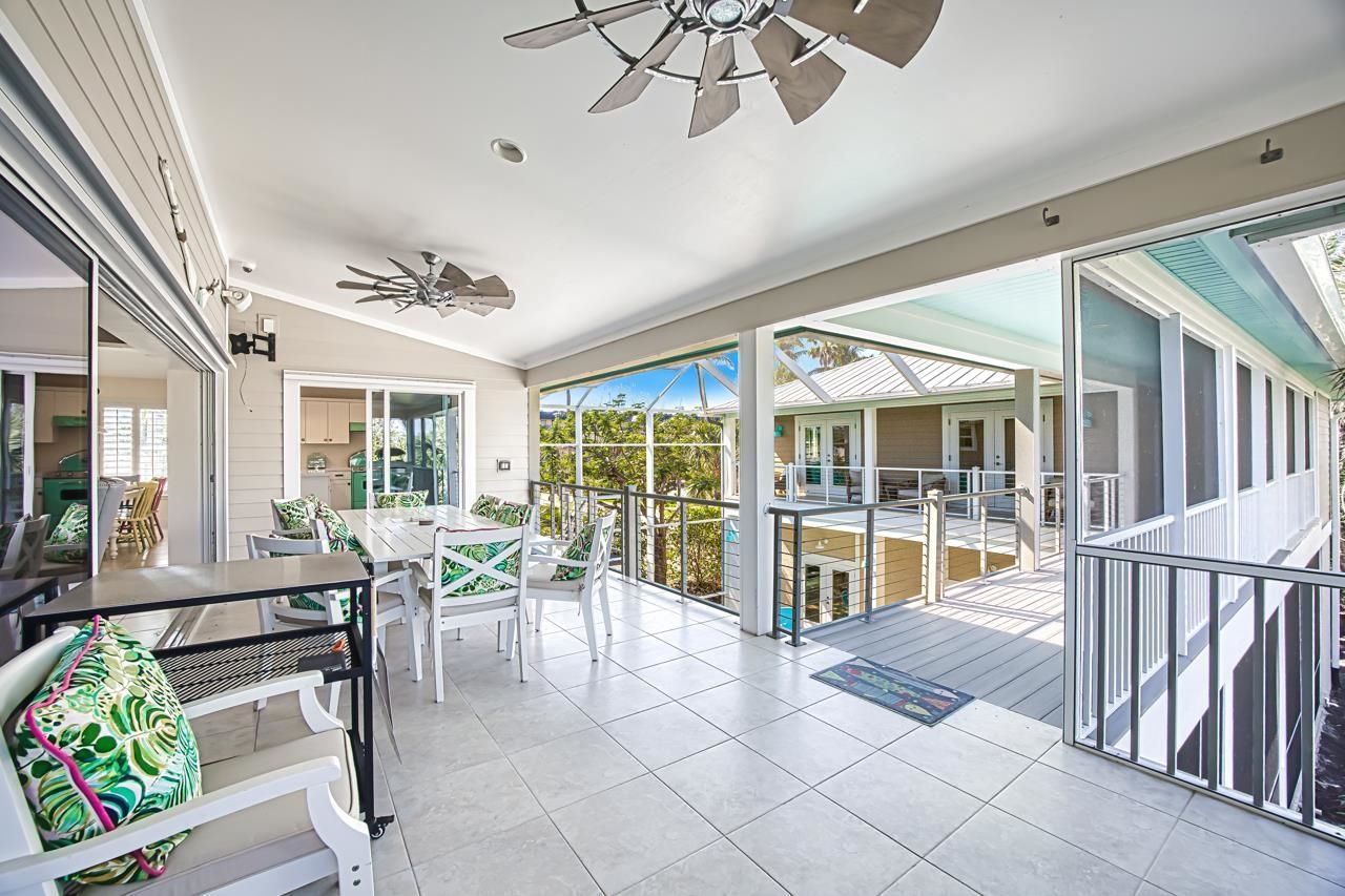 1233 Middle Gulf Dr, Sanibel, FL 33957 Photo