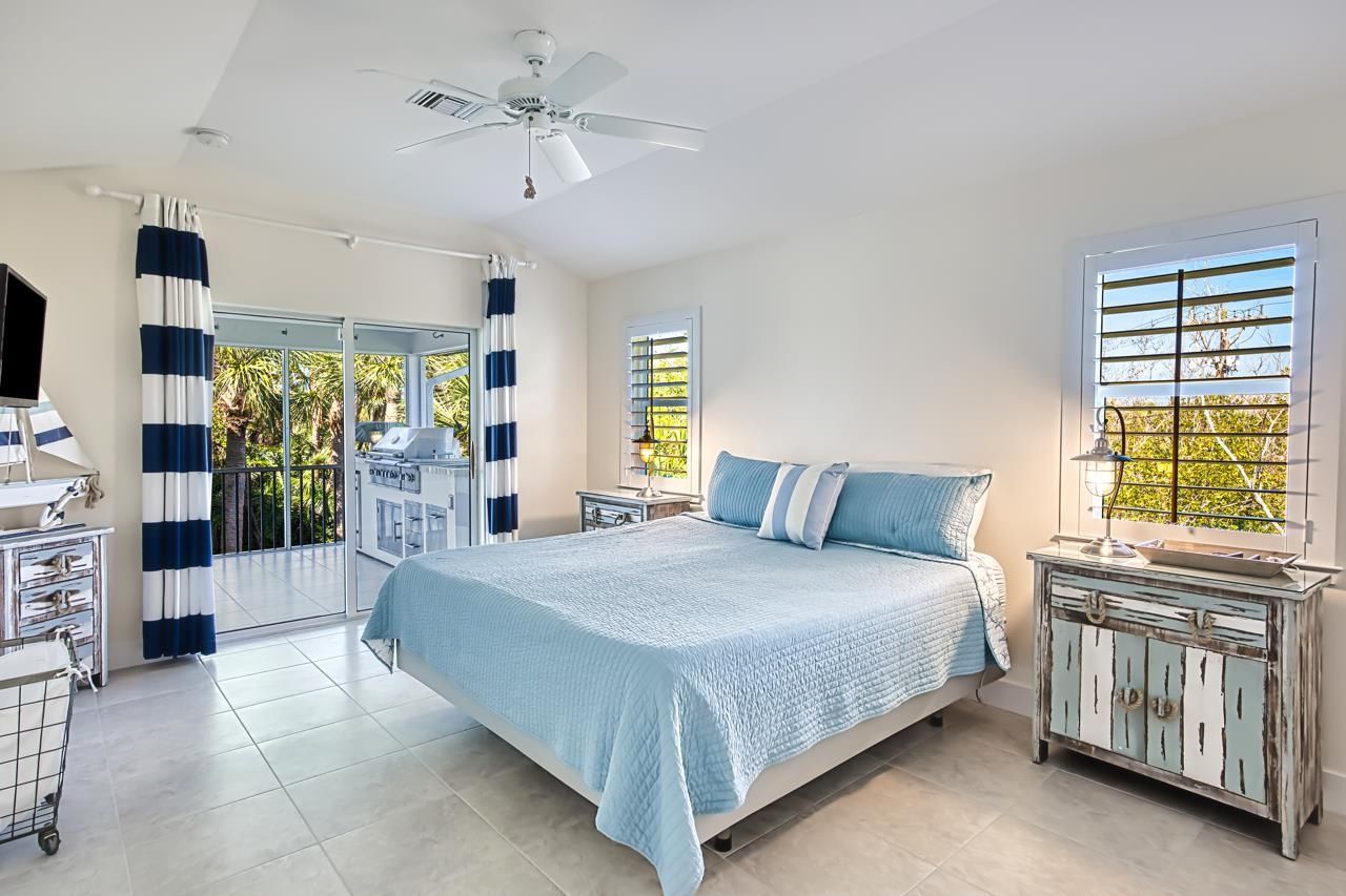 1233 Middle Gulf Dr, Sanibel, FL 33957 Photo