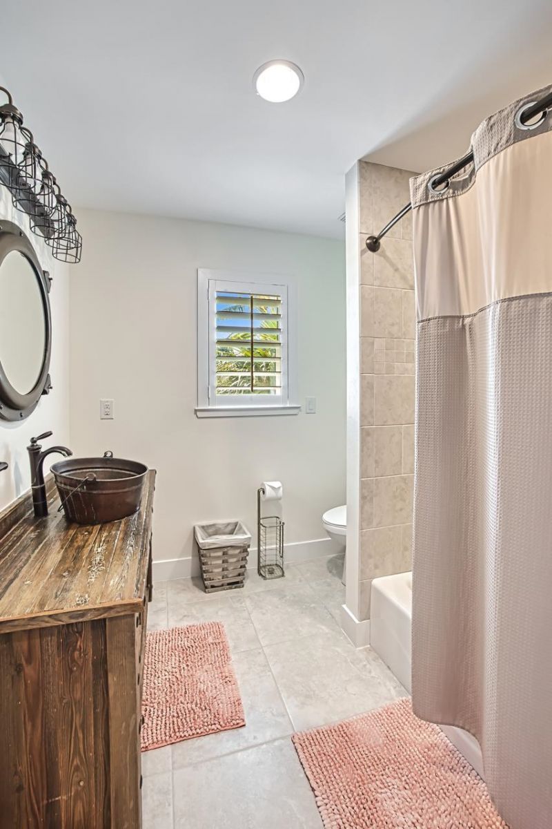 1233 Middle Gulf Dr, Sanibel, FL 33957 Photo