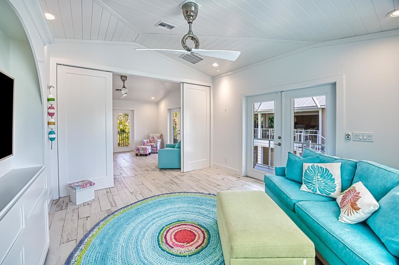 1233 Middle Gulf Dr, Sanibel, FL 33957 Photo