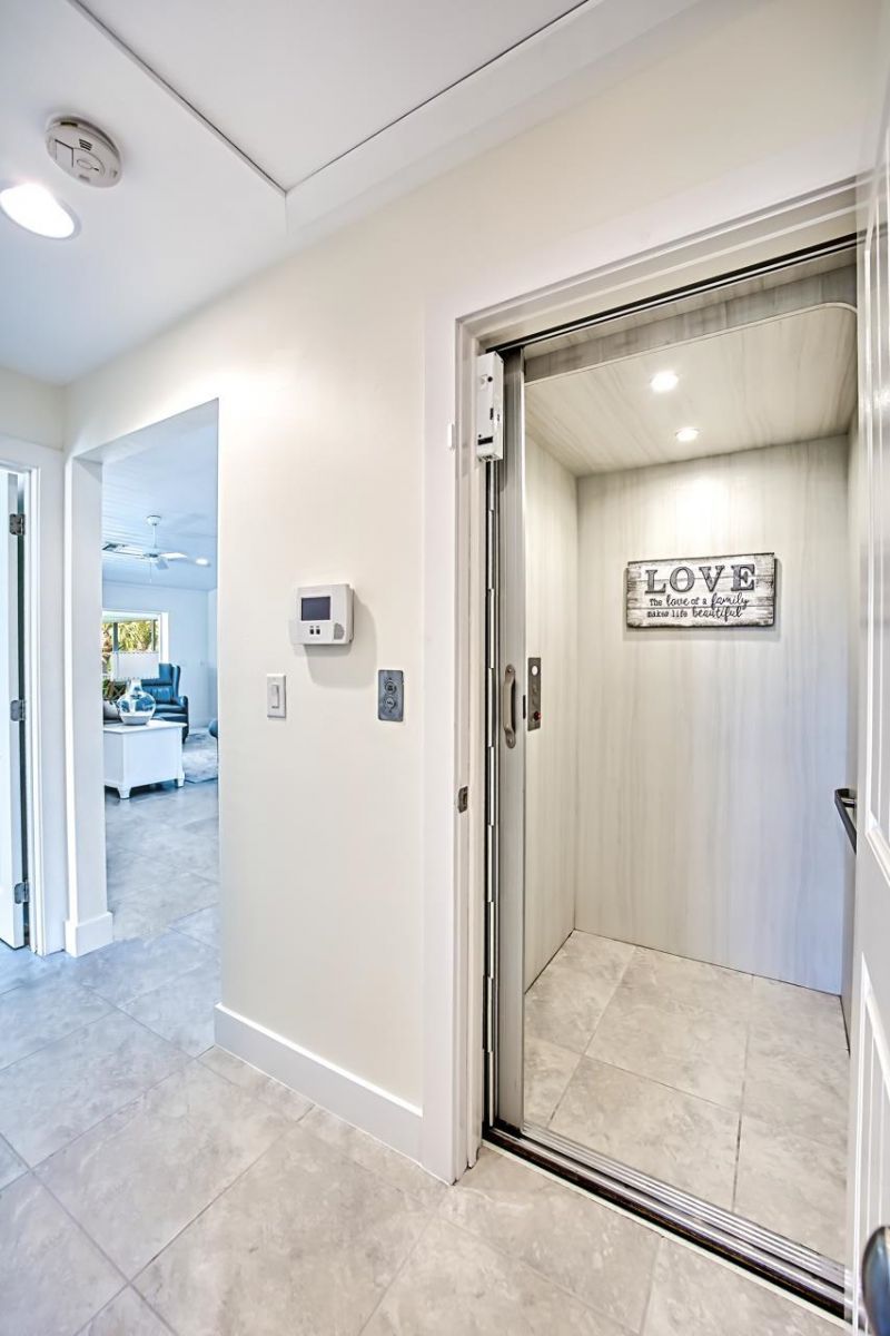 1233 Middle Gulf Dr, Sanibel, FL 33957 Photo