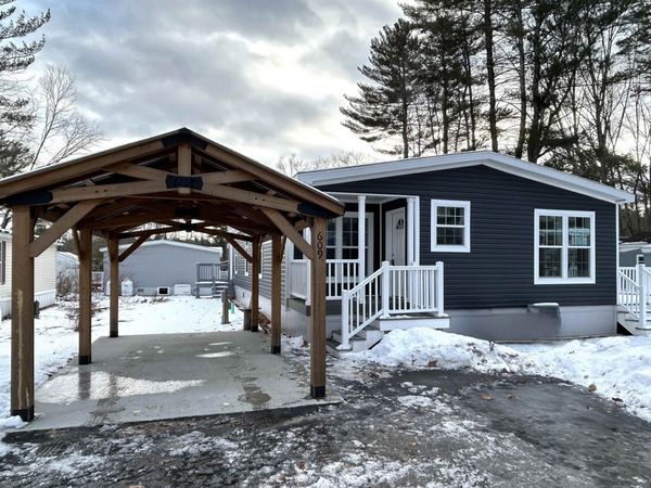 609 Canterbury Drive, Exeter, NH 03833