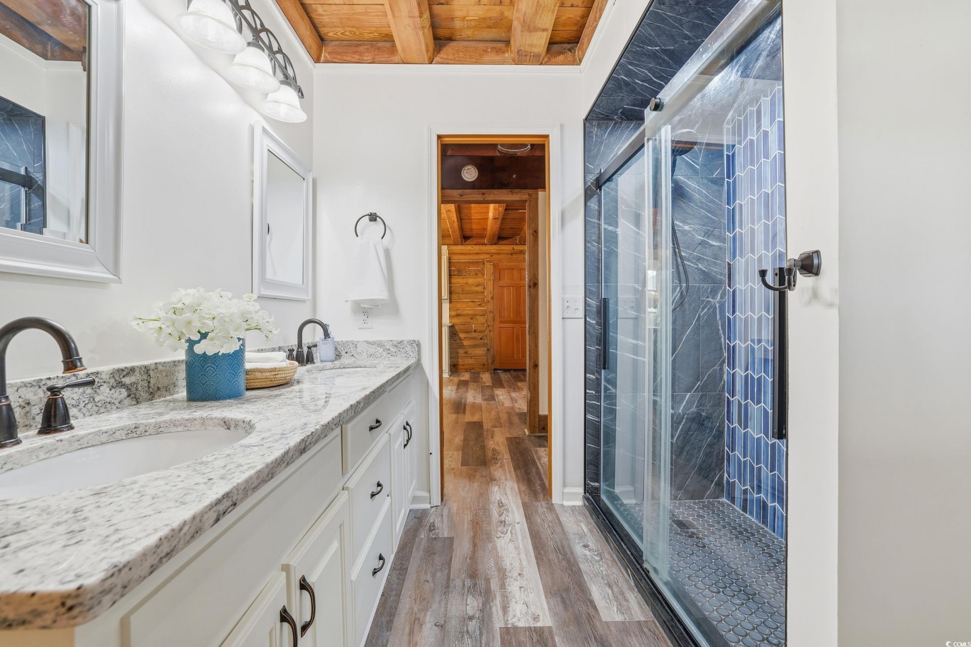 66 Smith Blvd. Photo 12