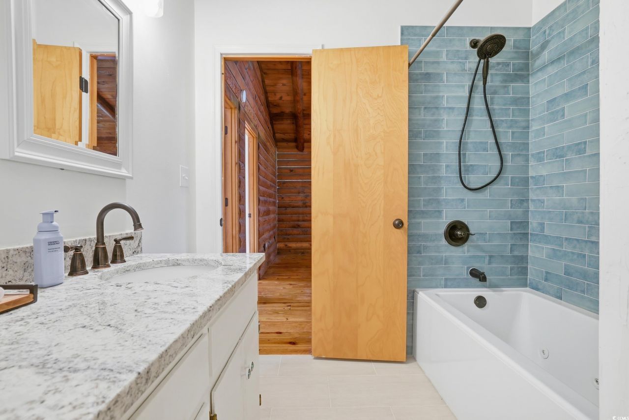 66 Smith Blvd. Photo 22