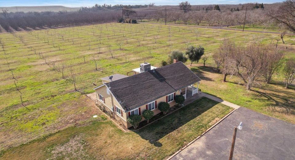 10710 N Shelton Rd, Linden, CA 95236 Photo