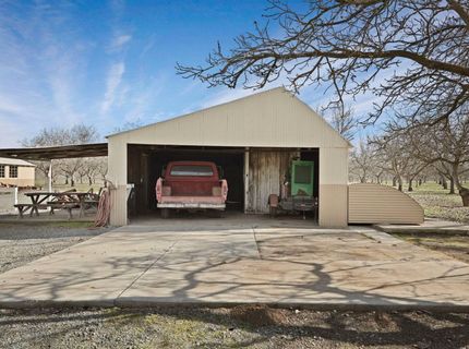 10710 N Shelton Rd, Linden, CA 95236 Photo