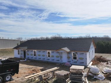 2266 Smith Mountain Lake Parkway, Huddleston, VA 24104