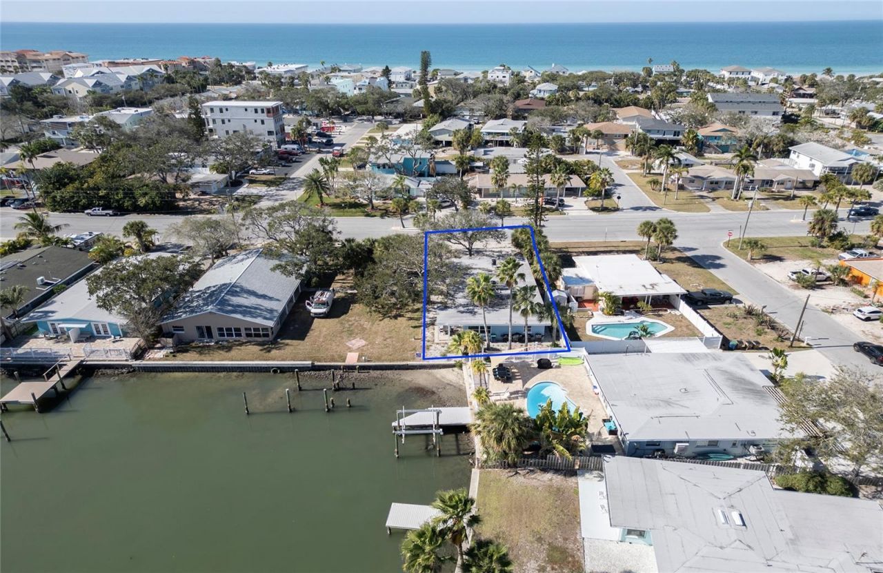 717 E Gulf Boulevard, Indian Rocks Beach, FL 33785 Photo