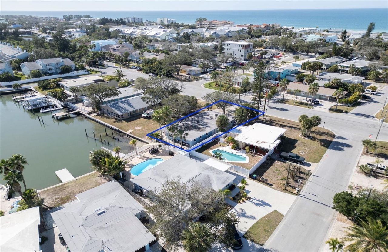 717 E Gulf Boulevard, Indian Rocks Beach, FL 33785 Photo