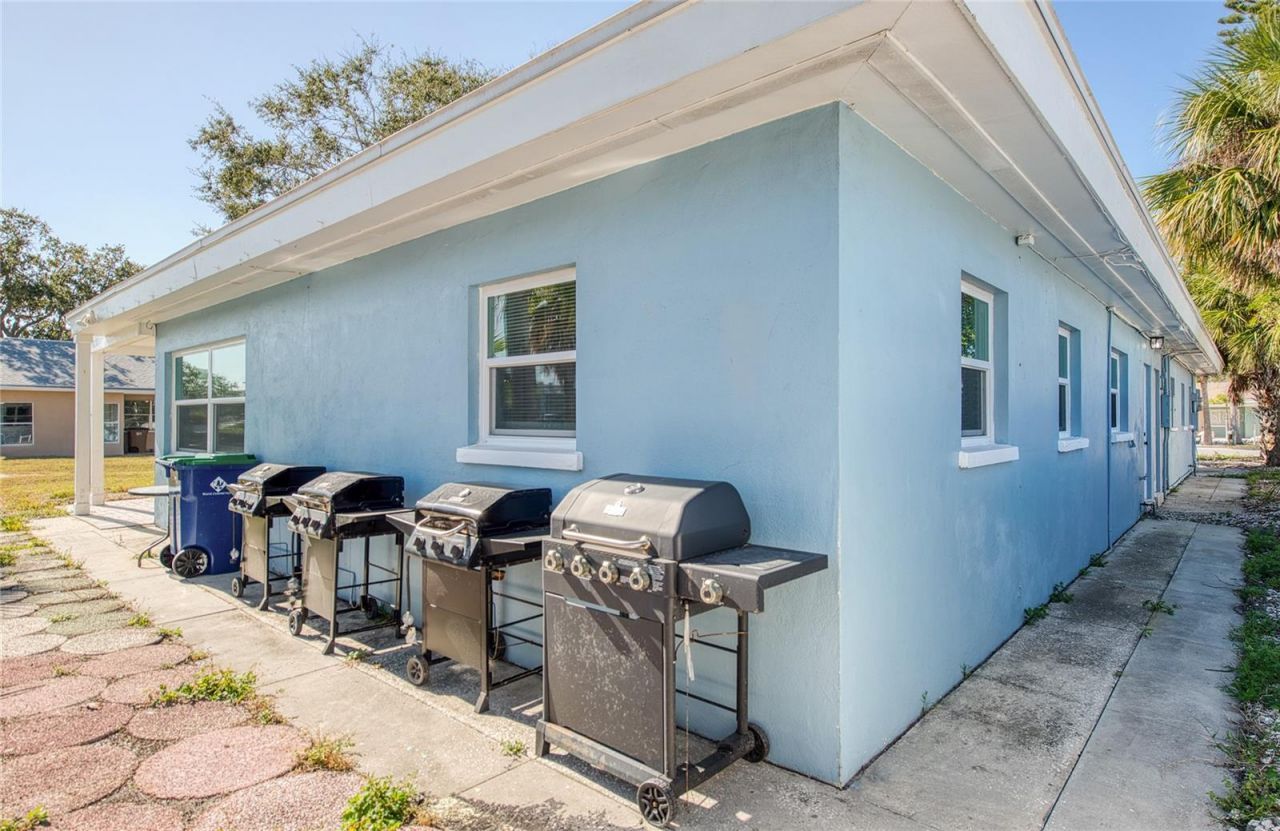 717 E Gulf Boulevard, Indian Rocks Beach, FL 33785 Photo