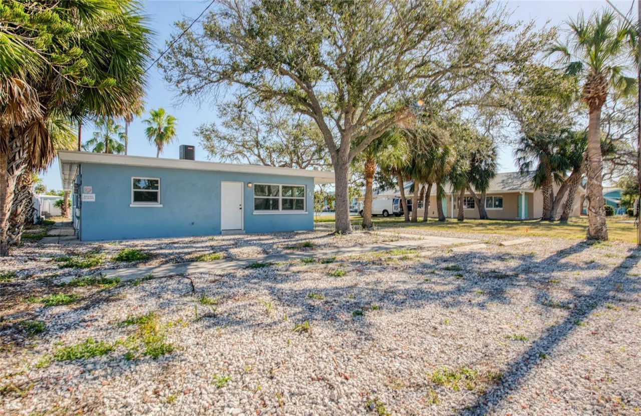 717 E Gulf Boulevard, Indian Rocks Beach, FL 33785 Photo