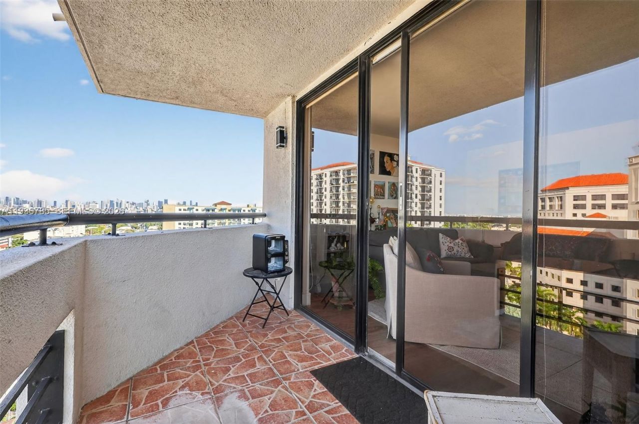 911 E Ponce De Leon Blvd, Unit 1504, Coral Gables, FL 33134 Photo