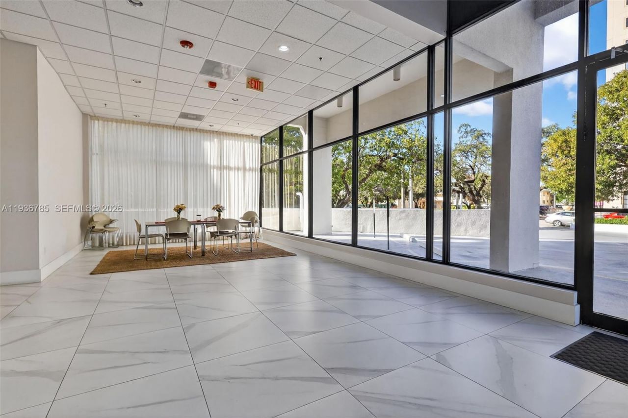 911 E Ponce De Leon Blvd, Unit 1504, Coral Gables, FL 33134 Photo