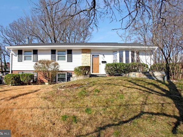 8345 VERONA DRIVE, HYATTSVILLE, MD 20784