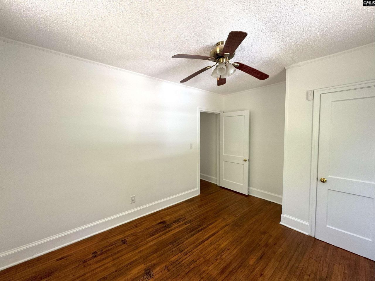 121 N Guignard Drive Photo 14