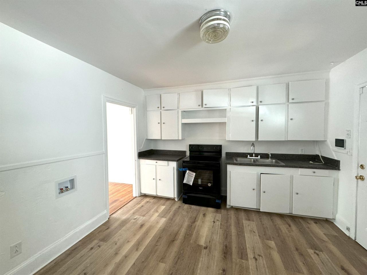 121 N Guignard Drive Photo 23