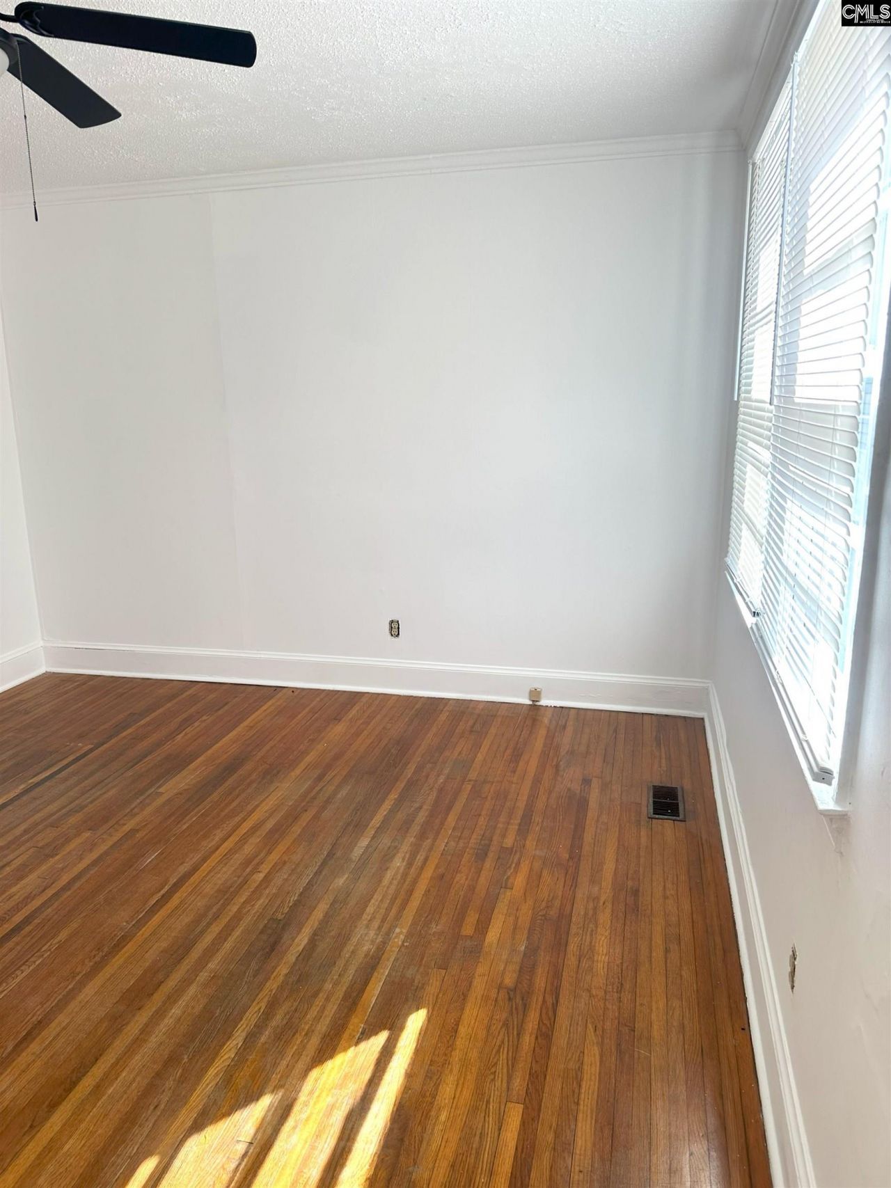 121 N Guignard Drive Photo 39