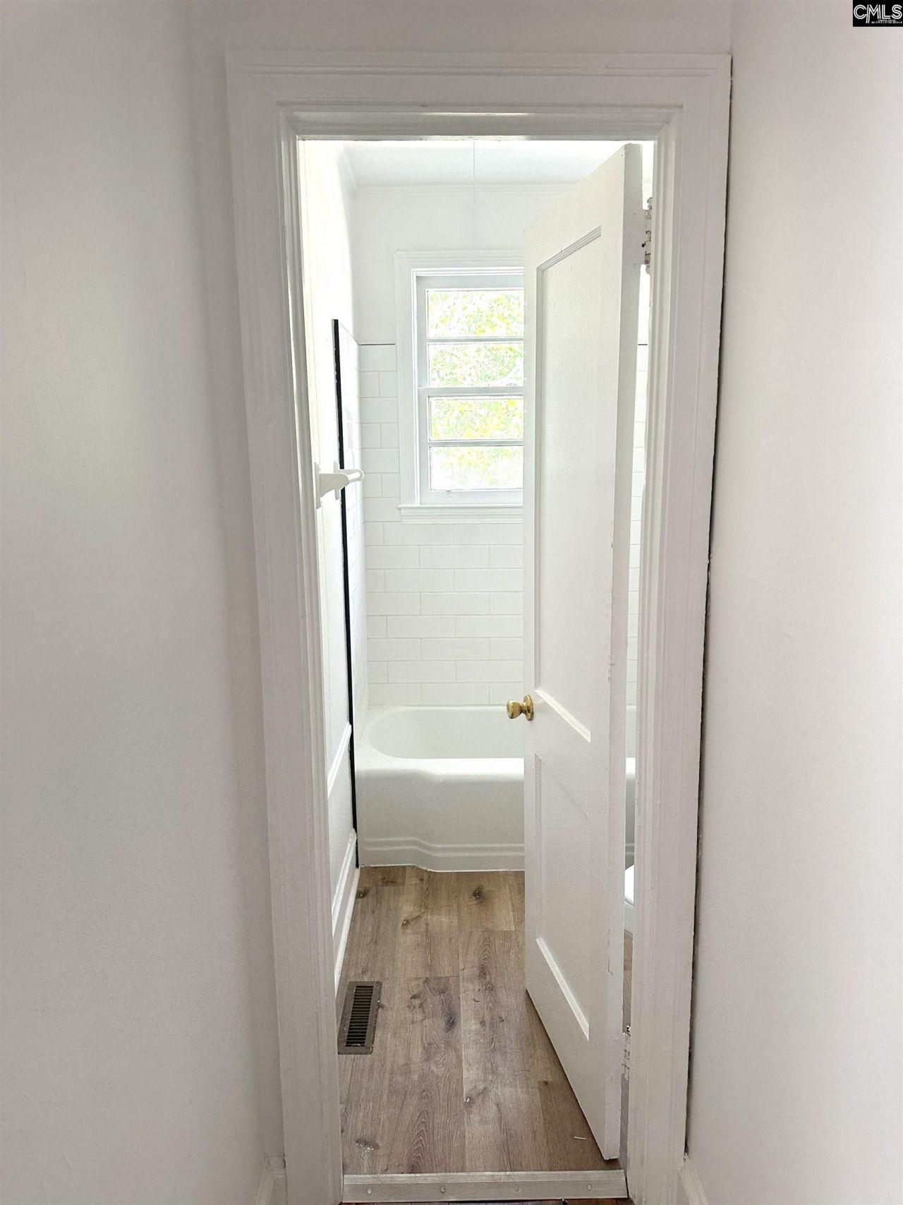 121 N Guignard Drive Photo 40