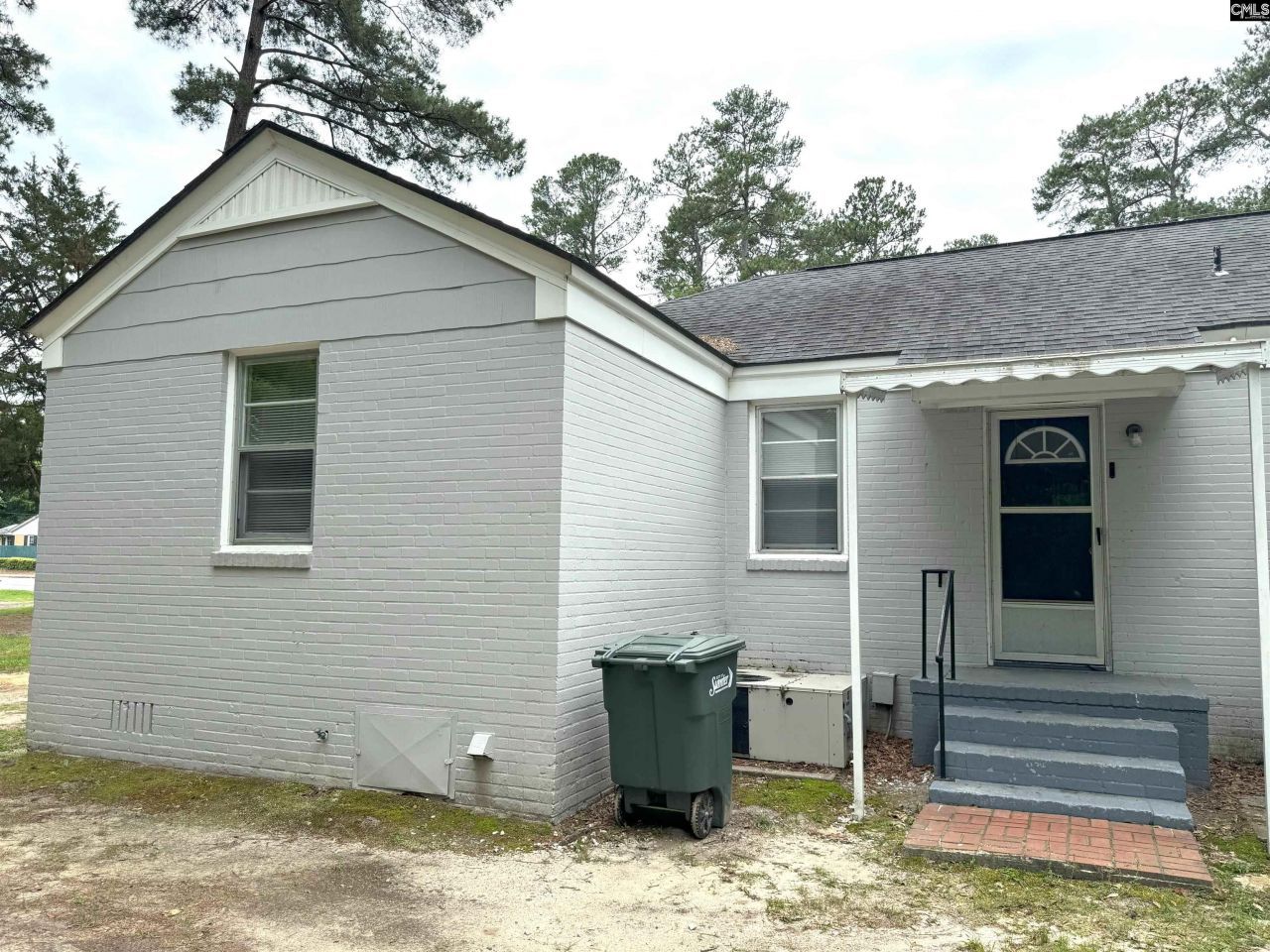 121 N Guignard Drive Photo 44