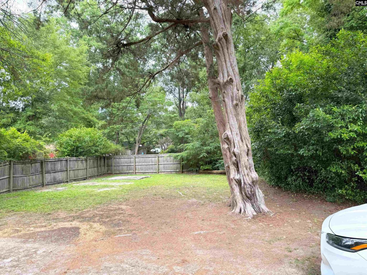 121 N Guignard Drive Photo 45