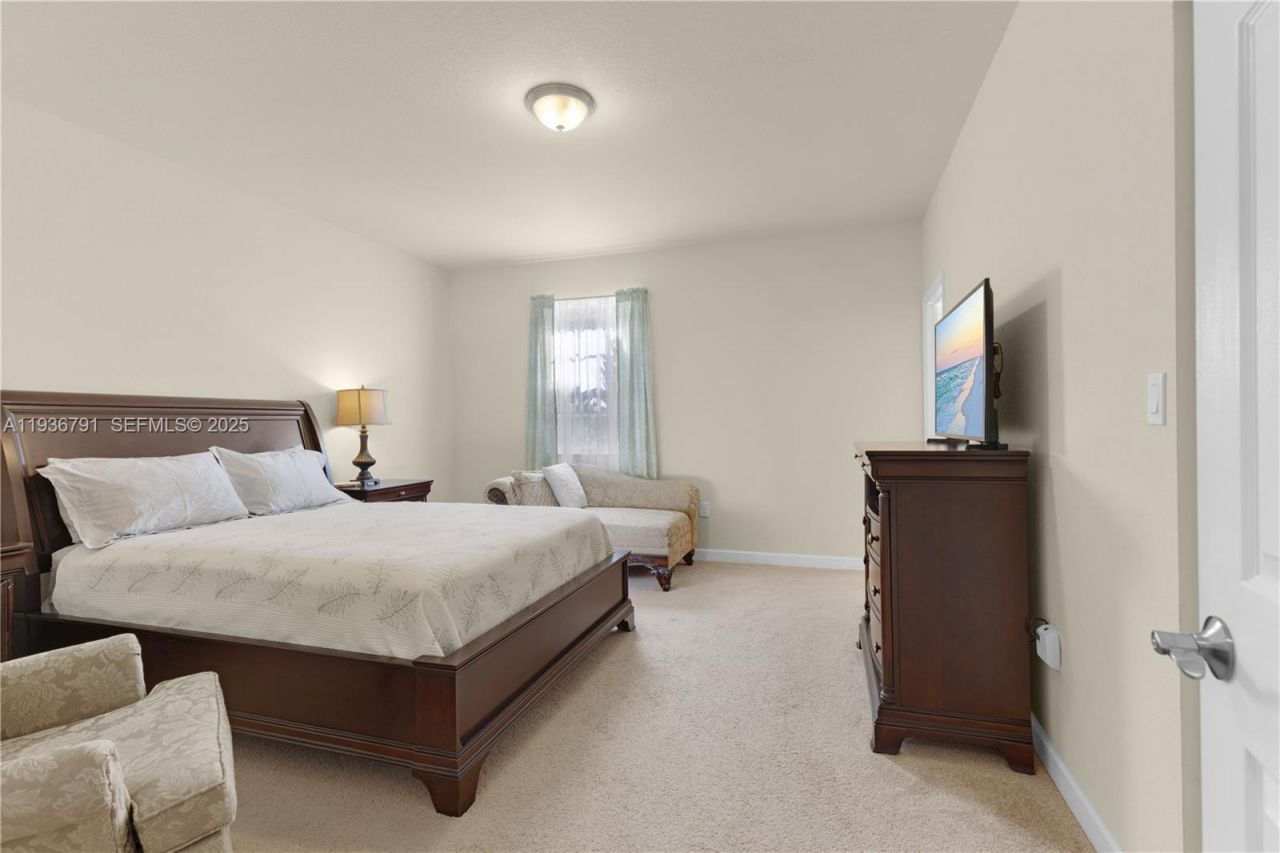 16789 SW 96th St, Miami, FL 33196 Photo