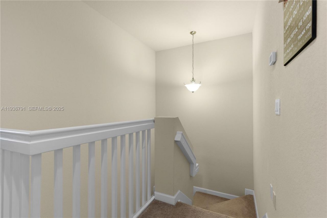 16789 SW 96th St, Miami, FL 33196 Photo