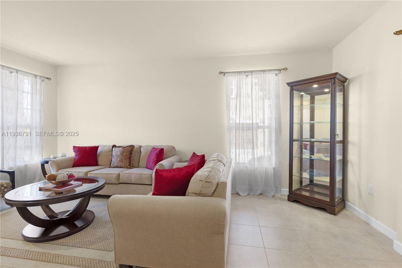 16789 SW 96th St, Miami, FL 33196 Photo