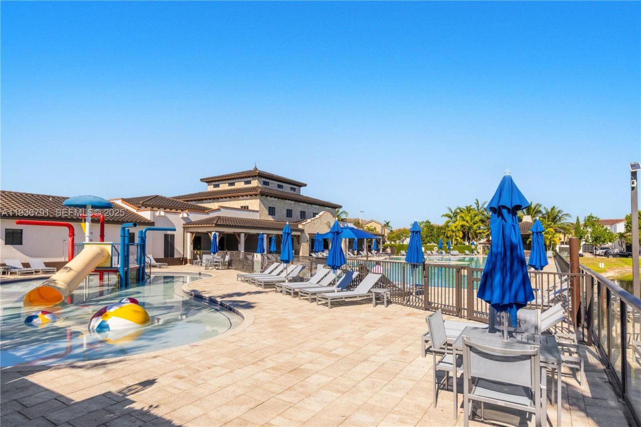 16789 SW 96th St, Miami, FL 33196 Photo