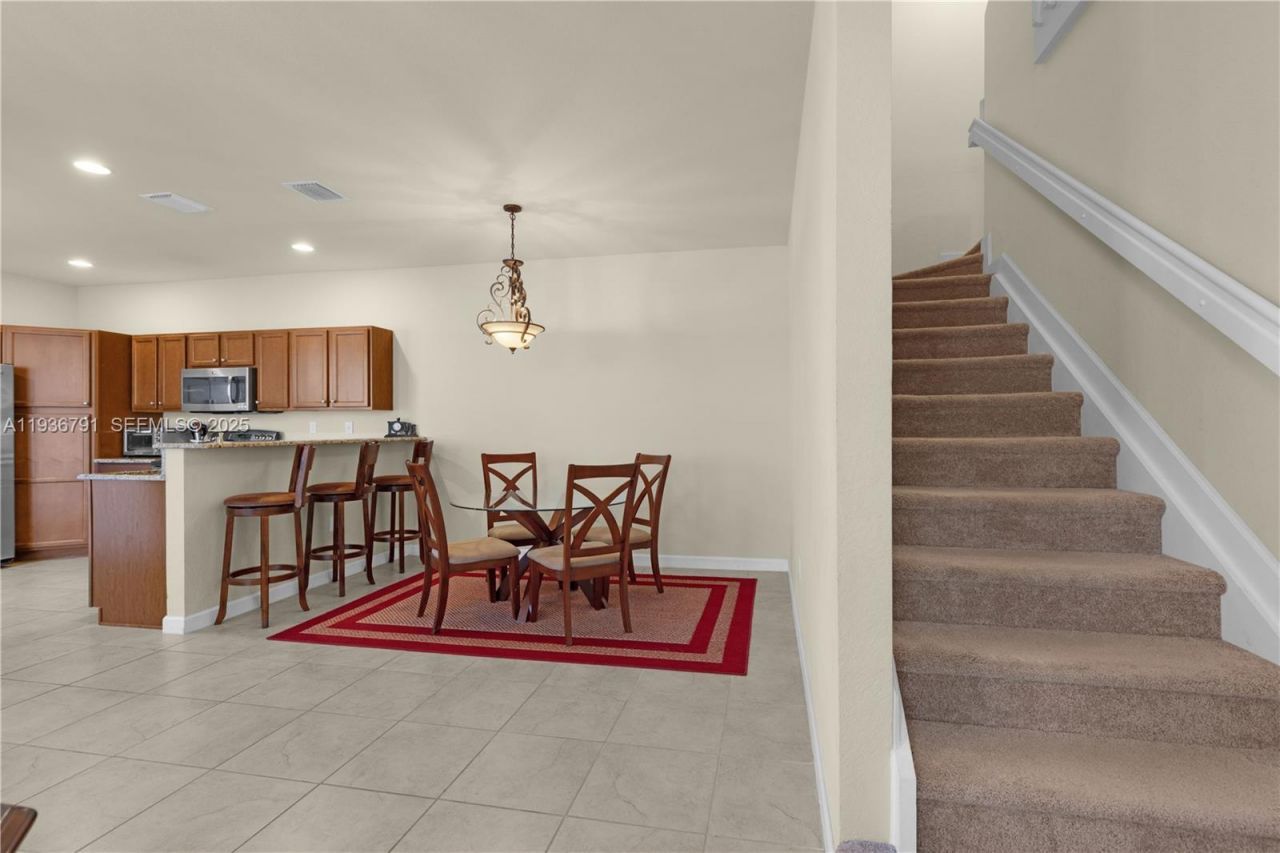 16789 SW 96th St, Miami, FL 33196 Photo