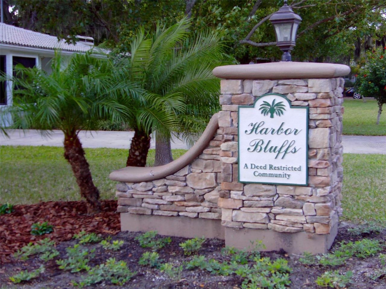 402 Harbor View Lane, Largo, FL 33770 Photo