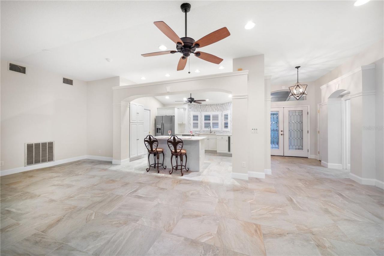 402 Harbor View Lane, Largo, FL 33770 Photo