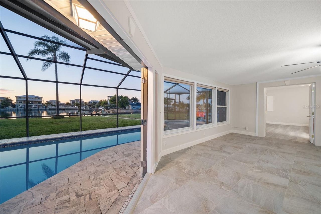 402 Harbor View Lane, Largo, FL 33770 Photo