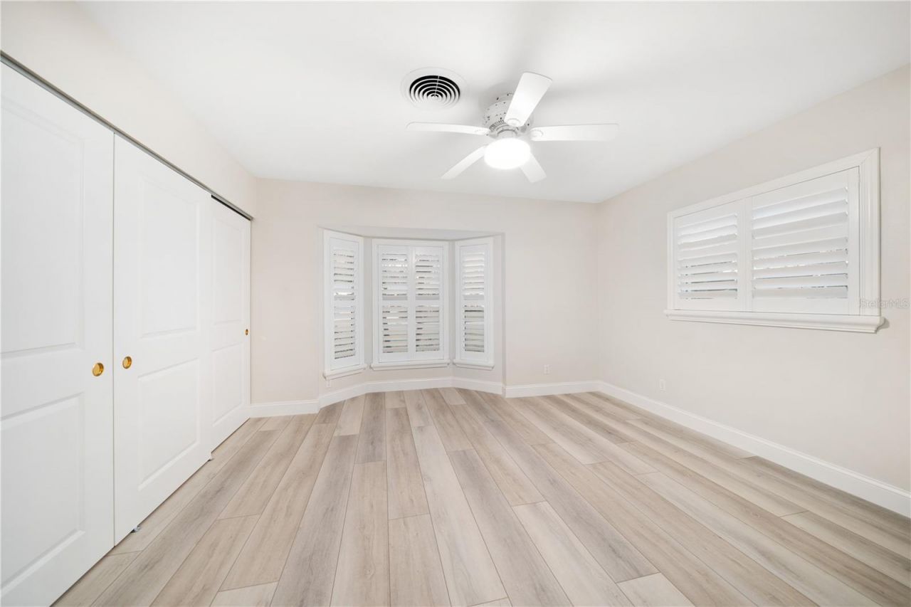 402 Harbor View Lane, Largo, FL 33770 Photo