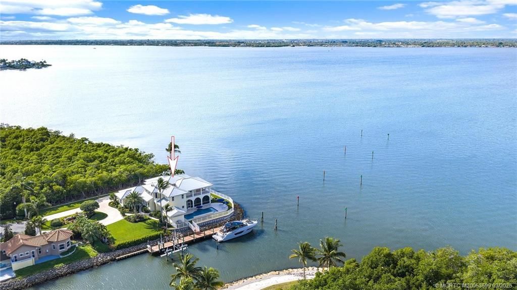 4105 NE Rigels Cove Way, Jensen Beach, FL 34957 Photo