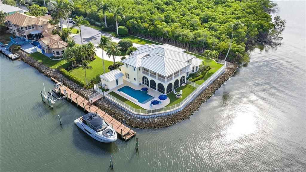 4105 NE Rigels Cove Way, Jensen Beach, FL 34957 Photo