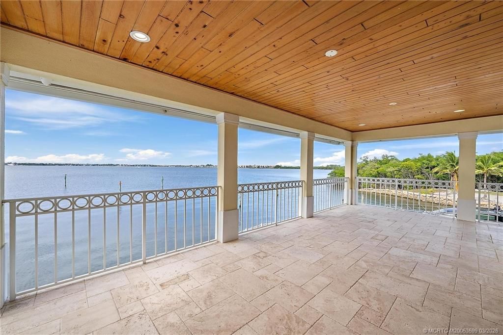 4105 NE Rigels Cove Way, Jensen Beach, FL 34957 Photo