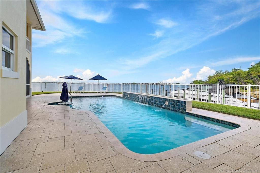 4105 NE Rigels Cove Way, Jensen Beach, FL 34957 Photo