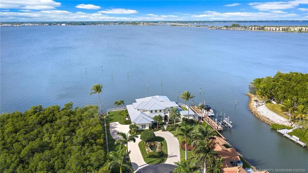 4105 NE Rigels Cove Way, Jensen Beach, FL 34957 Photo