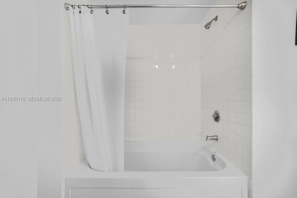 10 SW South River Dr, Unit 608, Miami, FL 33130 Photo