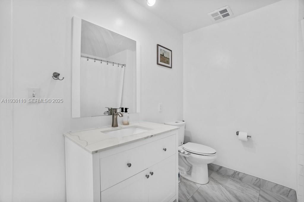 10 SW South River Dr, Unit 608, Miami, FL 33130 Photo