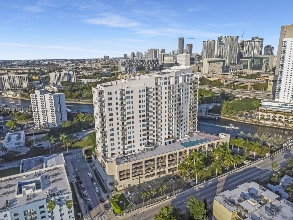 10 SW South River Dr, Unit 608, Miami, FL 33130 Photo