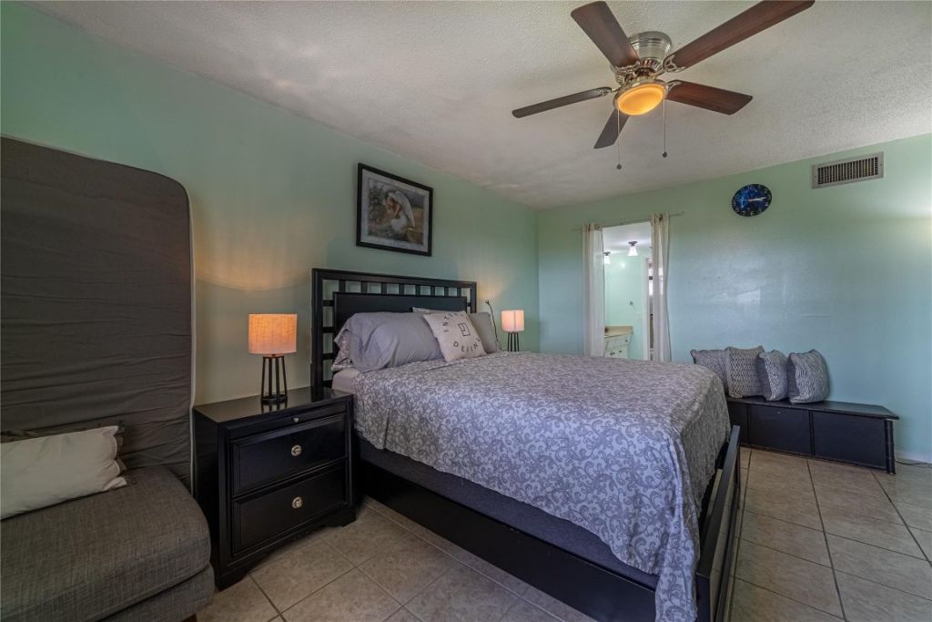 4151 NW 41st Street, Unit 409, Lauderdale Lakes, FL 33319 Photo