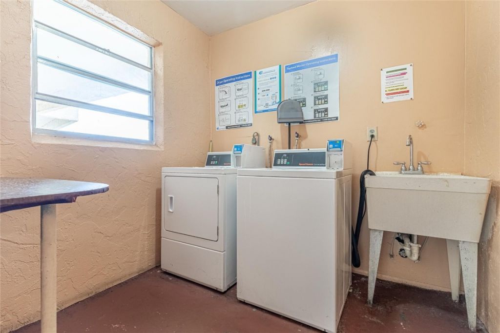 4151 NW 41st Street, Unit 409, Lauderdale Lakes, FL 33319 Photo