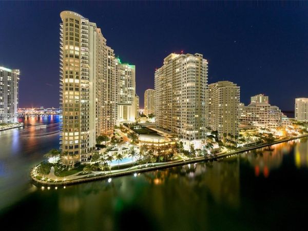 801 Brickell Key Blvd, Unit 2707, Miami, FL 33131